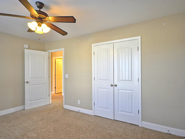 446 Cyprus Ct — Photo 26