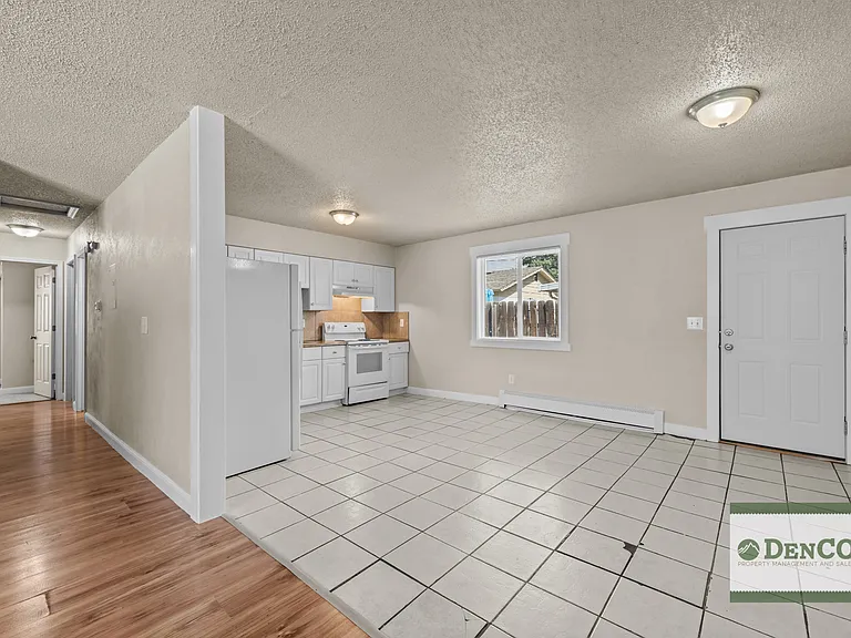 4875 S Lincoln St — Photo 6