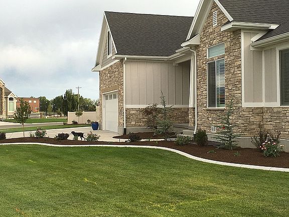 3rd image of 3109 N Eagle Way