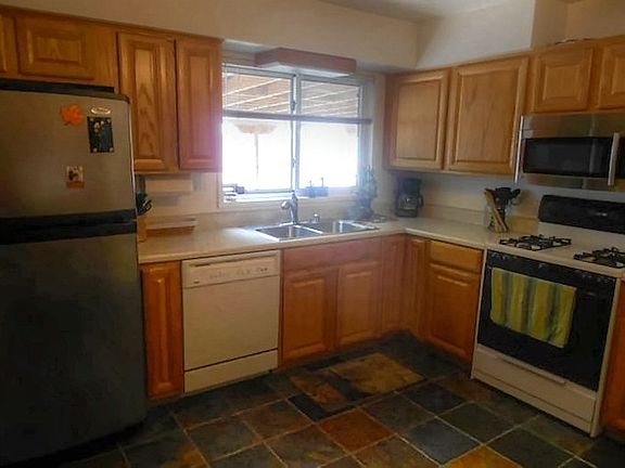 4th image of 6009 Zimmerman Ave NE