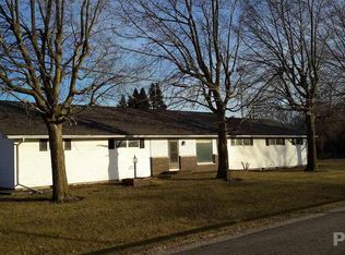 318 N Hickory St, Toluca, IL 61369