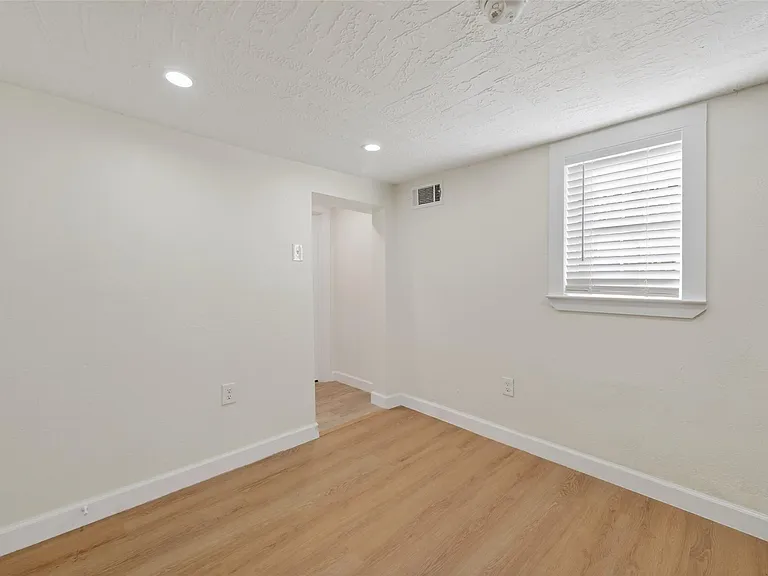 2118 Webster St #3 — Photo 16