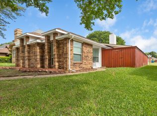 1141 Southpointe Dr, Desoto, TX 75115