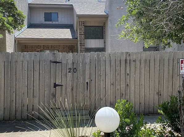 4421 Gaines St APT 20, Corpus Christi, TX 78412