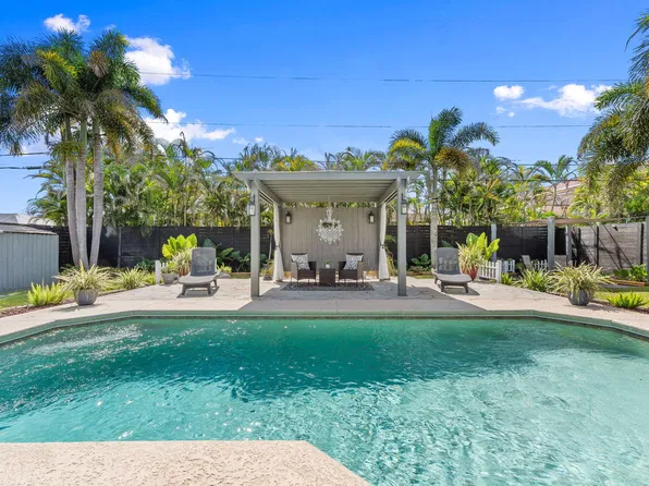 826 SW Hamberland Avenue, Port St Lucie, FL 34953