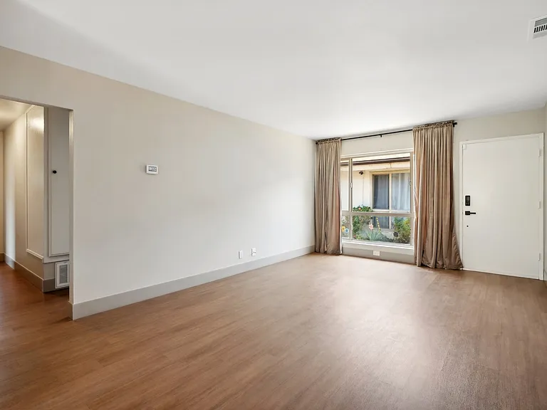 1539 W Stanford St #B — Photo 7