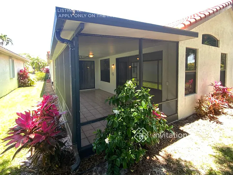 10213 Lexington Lakes Blvd N — Photo 16