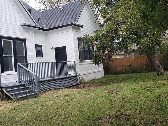 2nd image of 1813 Fuller St