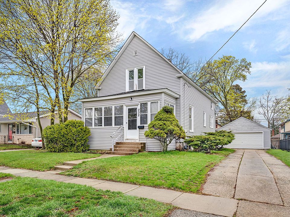 1st image of 232 N Green St