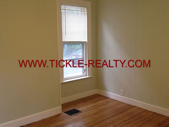 5th image of 242 Oxford St #1