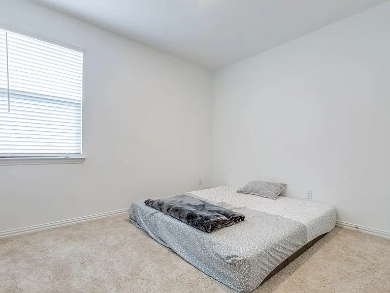 3917 Harper St — Photo 7