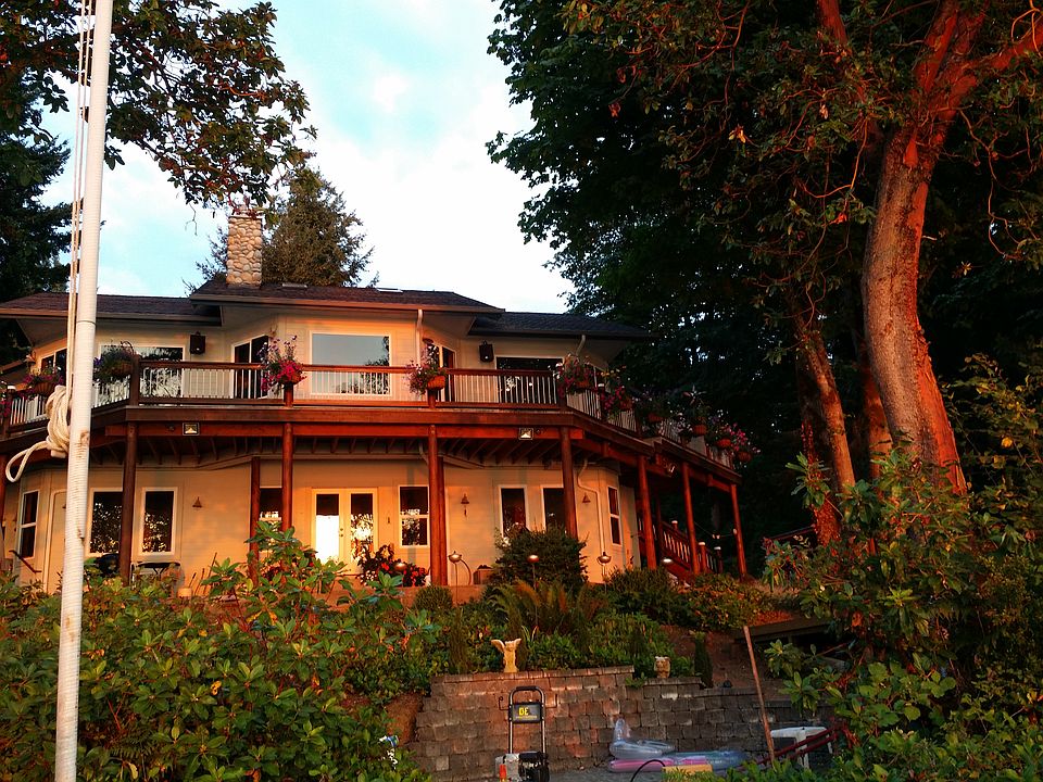 1st image of 3740 81st Ave NW