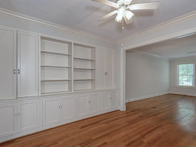 1521 Dixon Dr — Photo 11