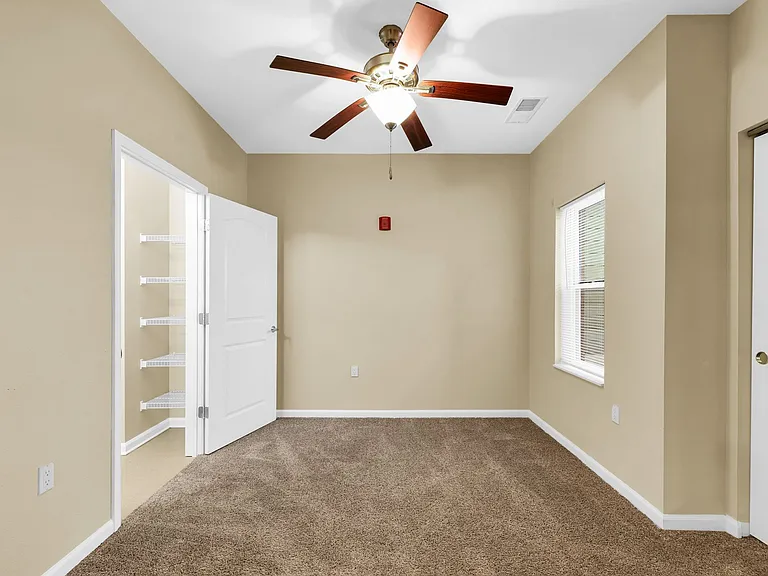 Copper View Apartments — Photo 14