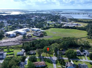 104 A Chestnut Drive, Beaufort, NC 28516