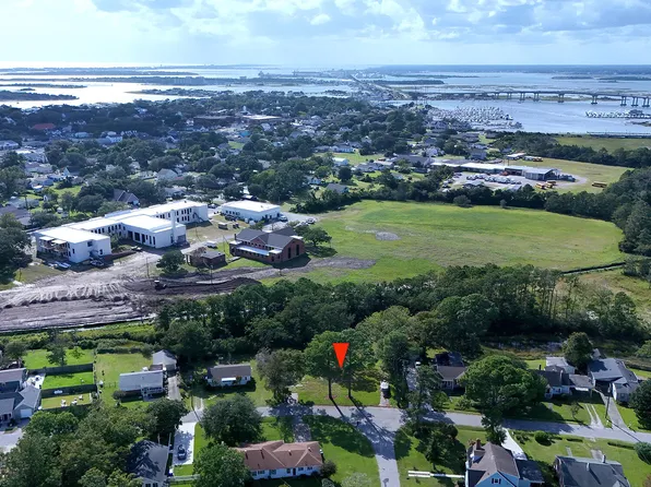 104 A Chestnut Drive, Beaufort, NC 28516