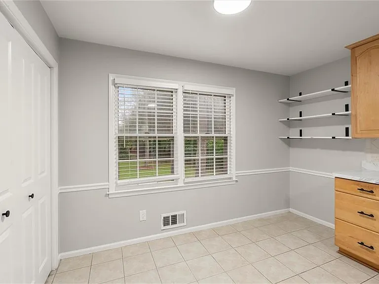 3220 Casteel Rd NE — Photo 9