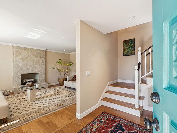 3rd image of 23 Reichert Court