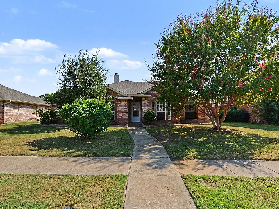1306 Woodmont Dr