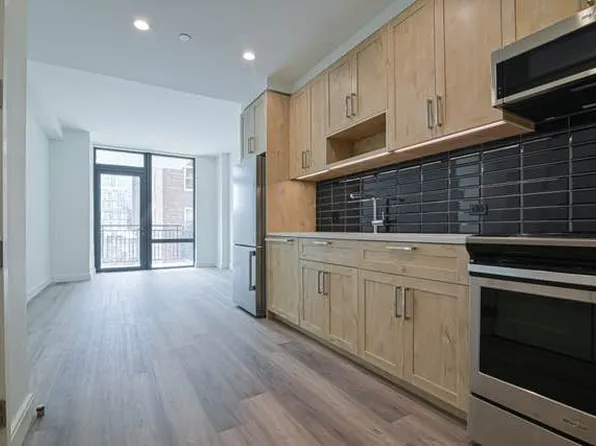 160 Clarkson Avenue image 1 of 10