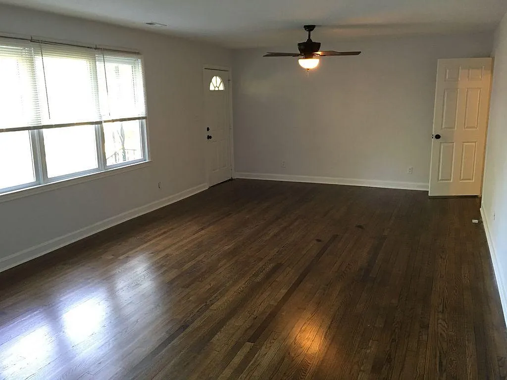 3 bed, 1450 sqft, $1,850 — Photo 2