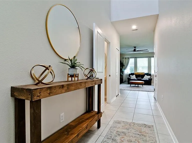 5517 Los Robles Ct — Photo 4