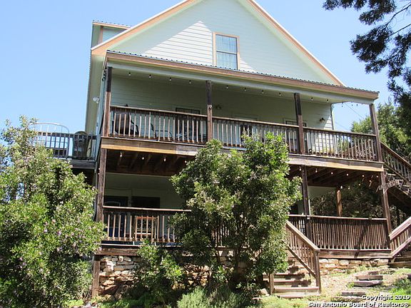 2nd image of 741 Colleen Dr