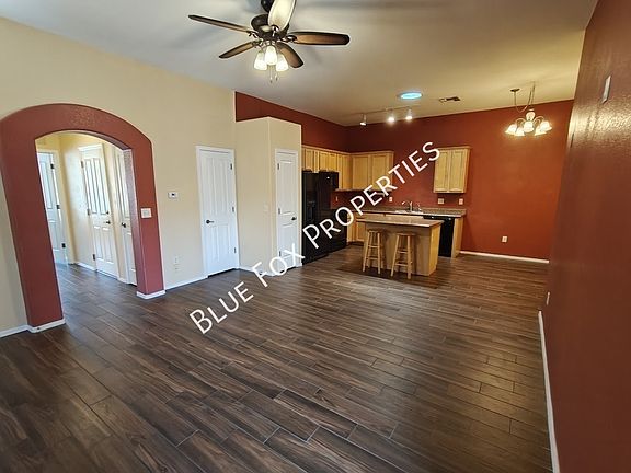 3rd image of 2122 E Calle Arroyo Lindo
