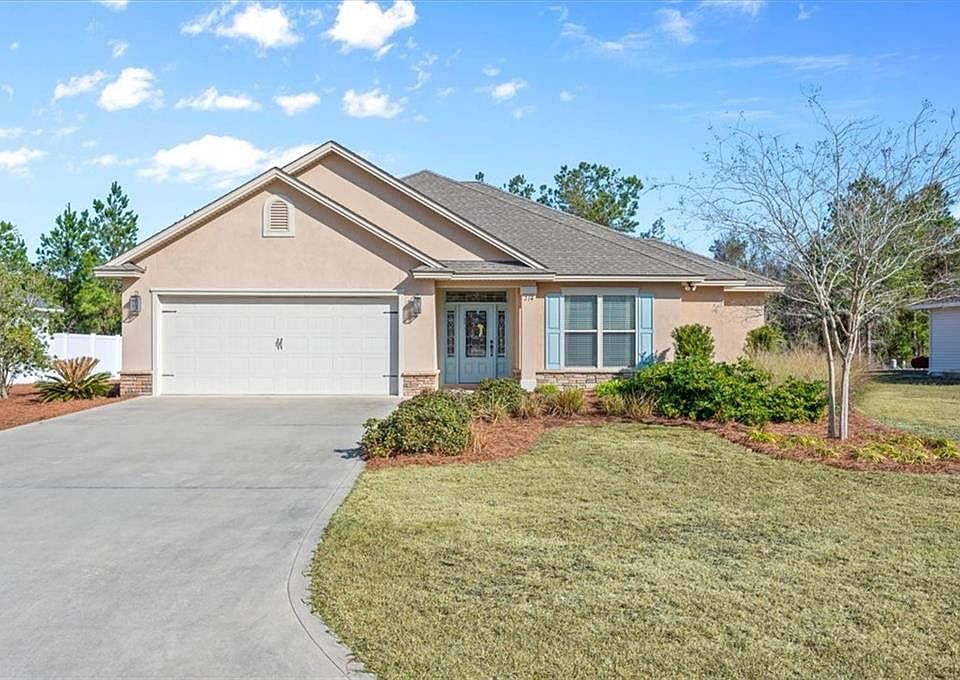 1st image of 214 Sweetwater Blvd