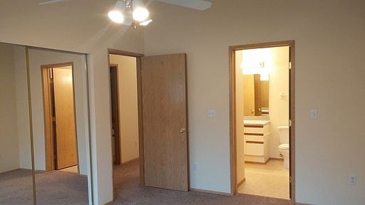 5th image of 9803 130th St Ct E