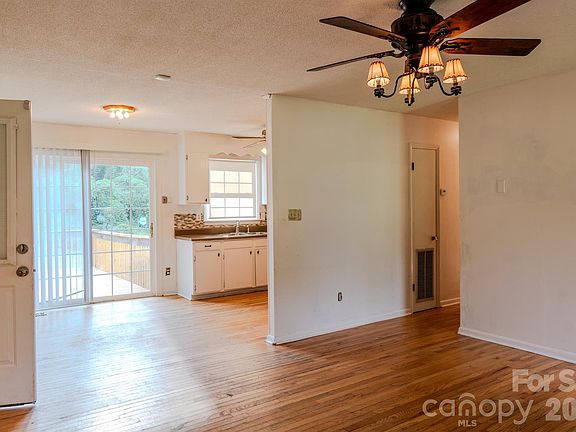 4th image of 1139 Loblolly Ln #4