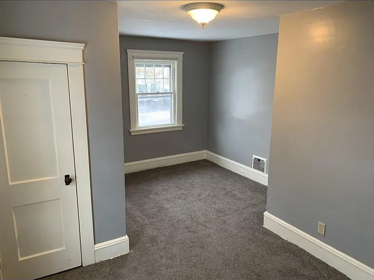117 E Friendship St — Photo 3