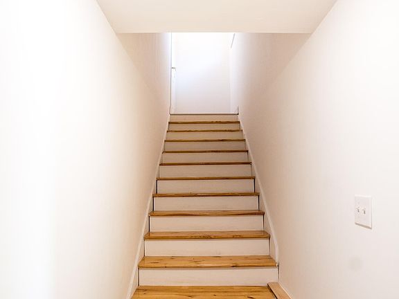 5th image of 816 Copeland St