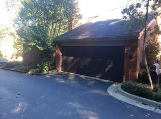 27 Willow Gln NE, Atlanta, GA
