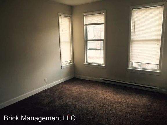 5th image of 4629-31 Baltimore Ave