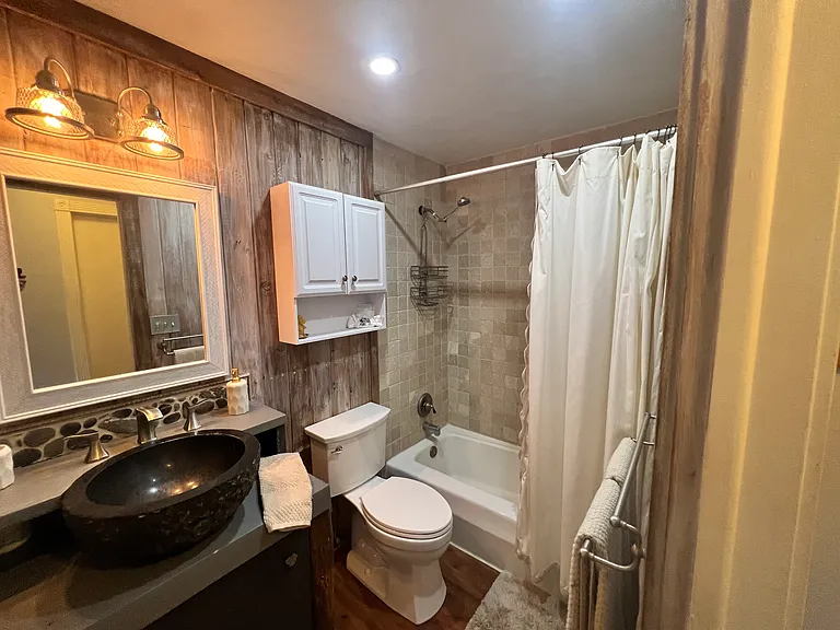 2448 Garmisch Dr #6 — Photo 6