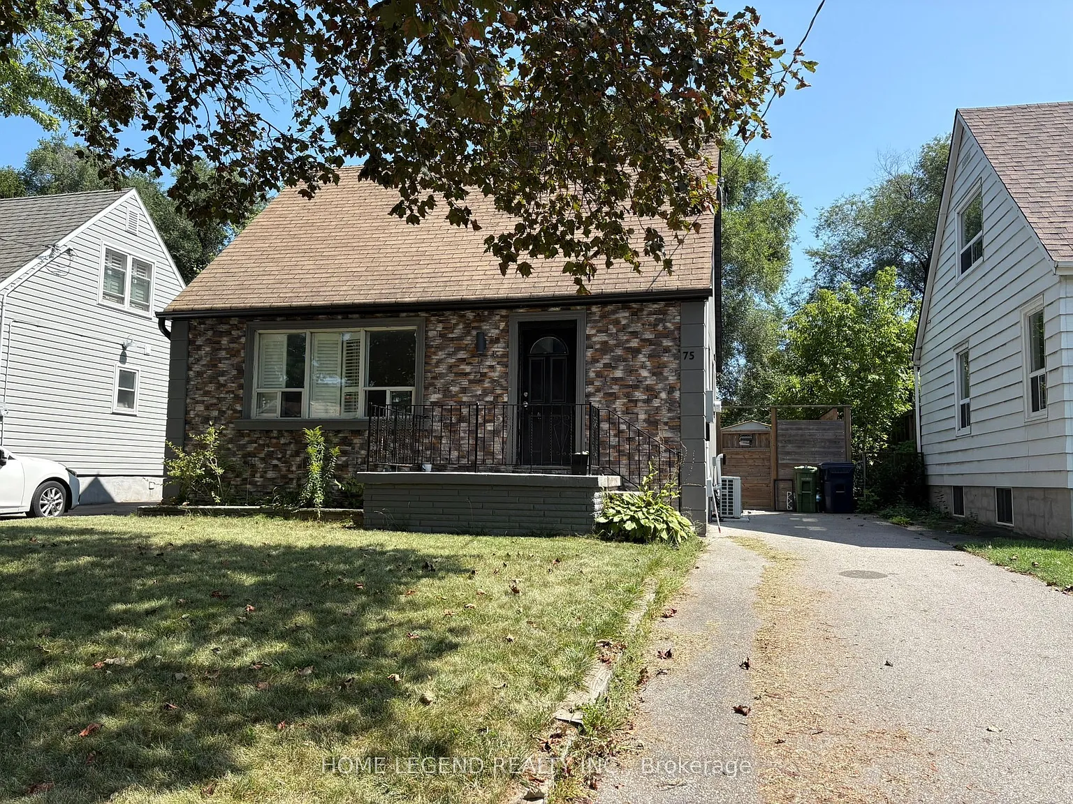 4 bed, $3,600 — Photo 2