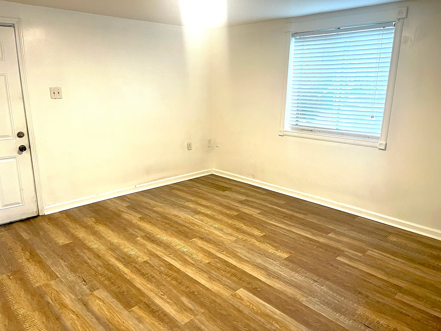 1 bed, 600 sqft, $1,300 — Photo 2