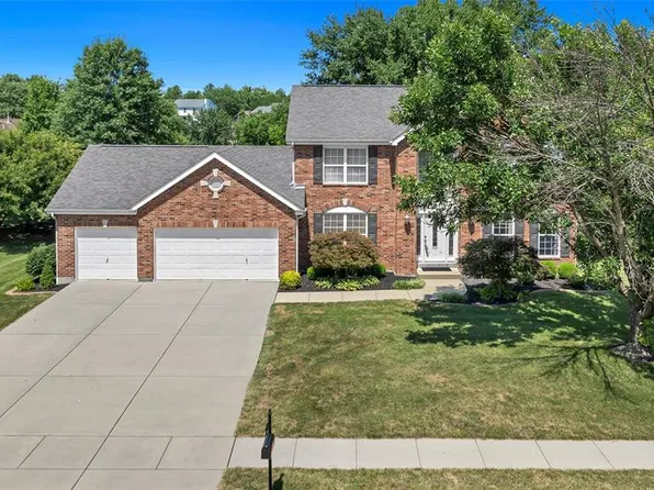 1163 White Pine Cir, Columbia, IL 62236