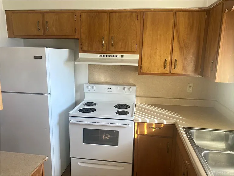 2032 Emerson Ave #2 — Photo 3