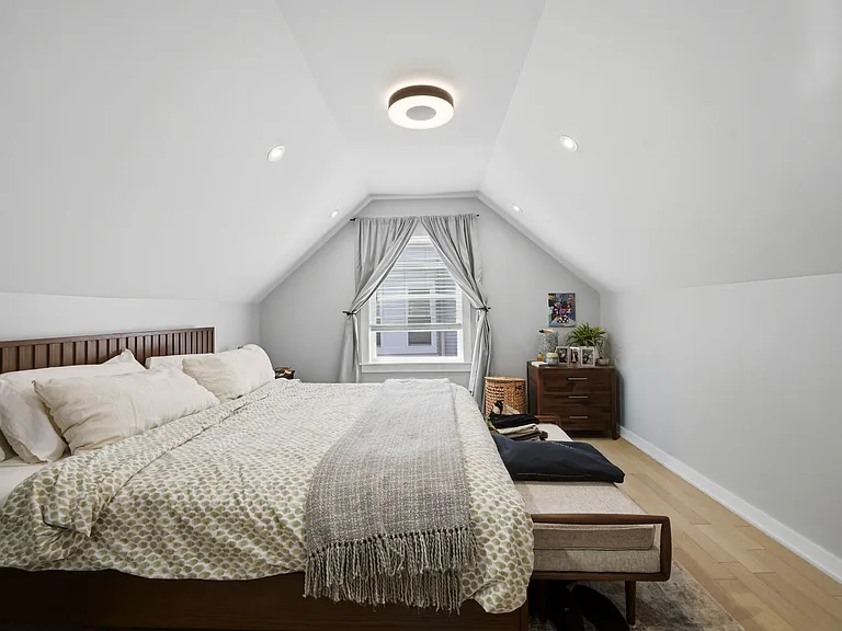 1518 W Melrose St #CH — Photo 9