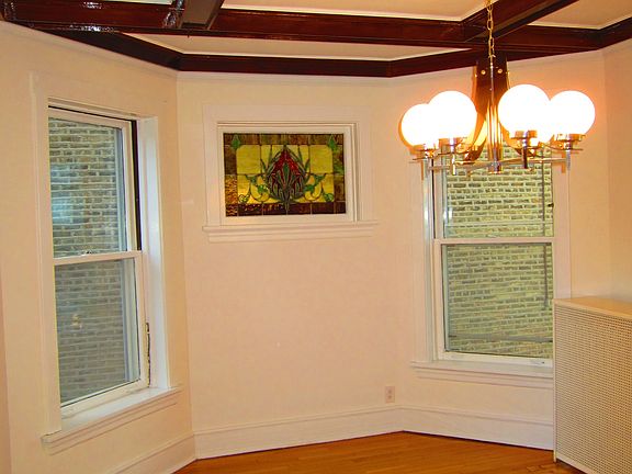 3rd image of 1756 W Sunnyside Ave #2