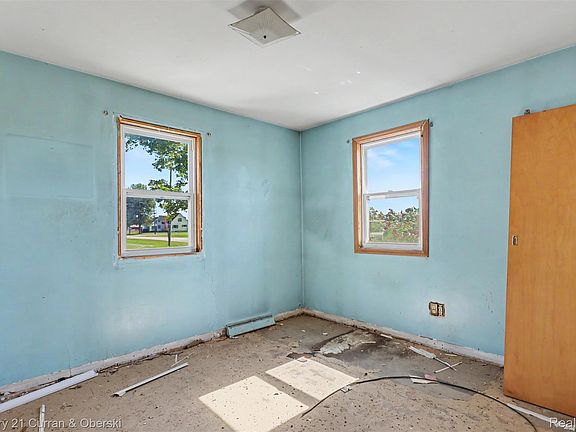 8th image of 7504 Meisner Rd