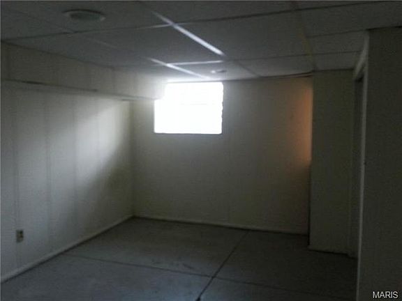 5th image of 4227 Clay Ave