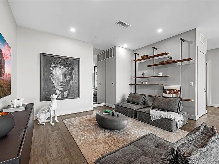 1711 Allen Pkwy #2102 — Photo 5