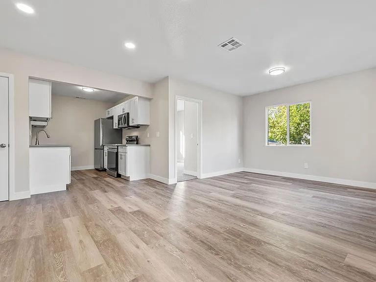 4204 51st St #A — Photo 3