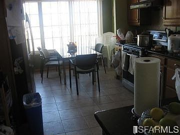 3rd image of 710 Elm Ave