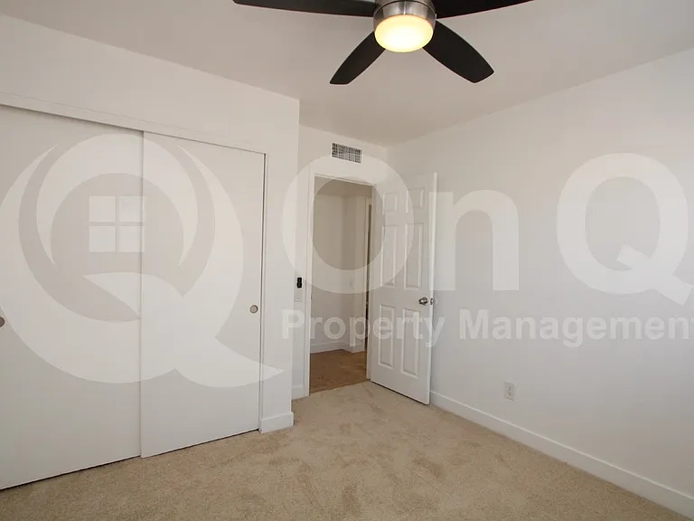 7849 W Hearn Rd — Photo 11