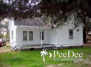 209 Cedar St, Dillon, SC 29536