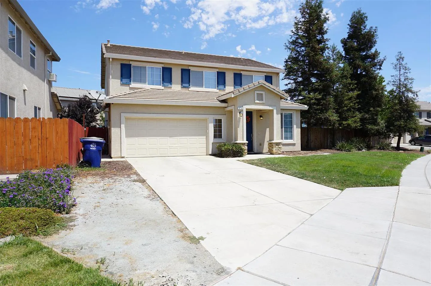 578 Parkridge Dr photo 1